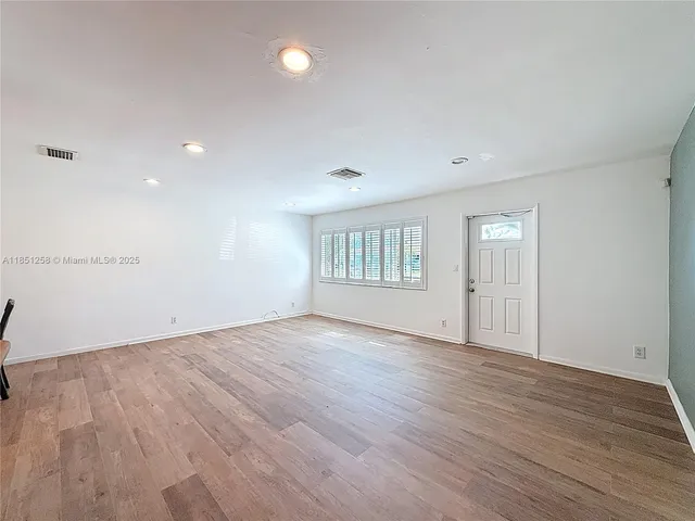 $700,000 | 4911 Northeast 24th Avenue, Lighthouse Point, FL 33064