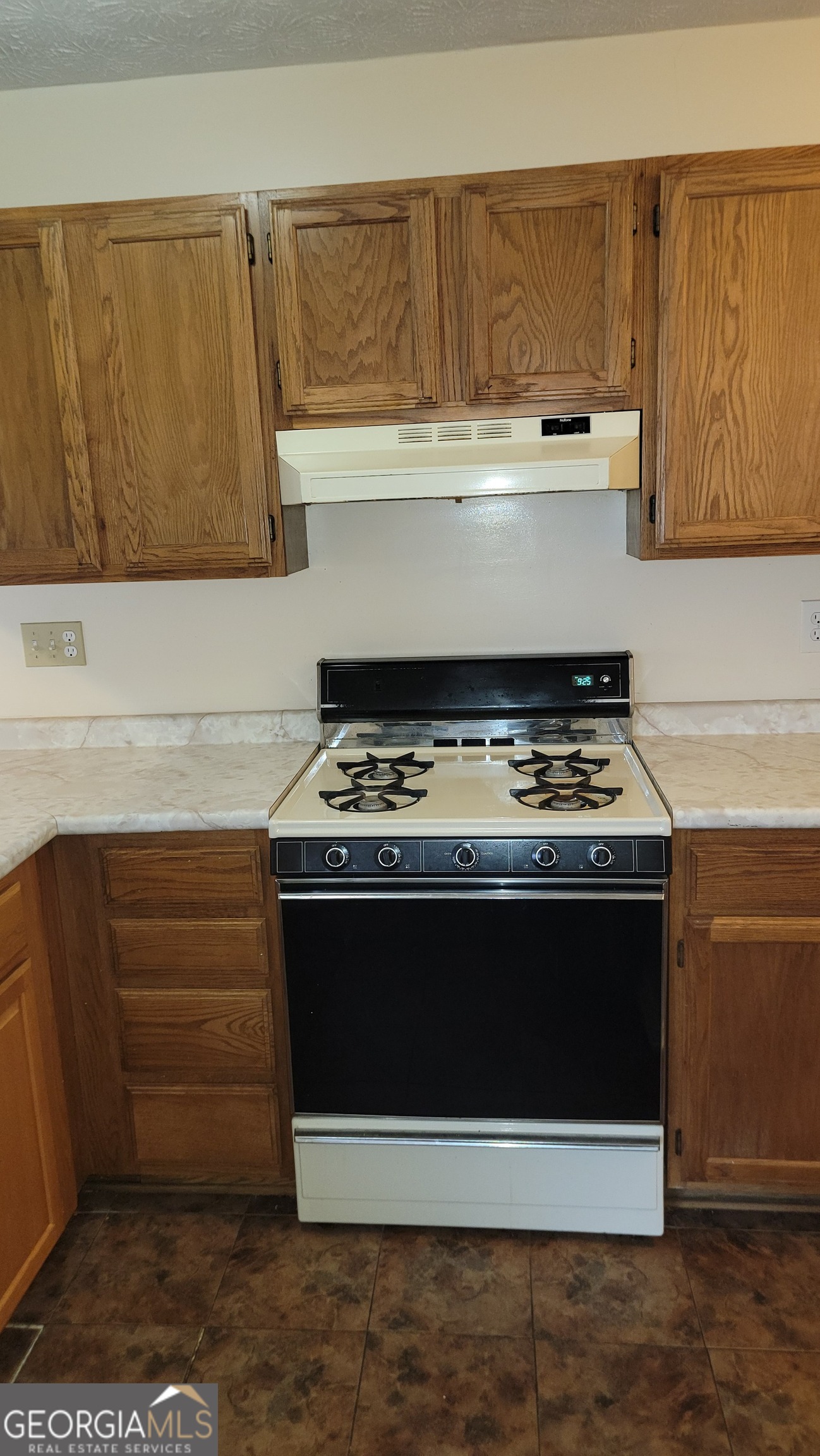 2313 Wingfoot Place Decatur, GA 30035 - Photo 5 of 17