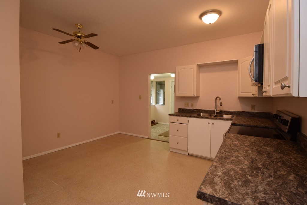 1546 Bulman Road Southeast Port Orchard, WA 98366 - Photo 13 of 29 Gallery Image 13