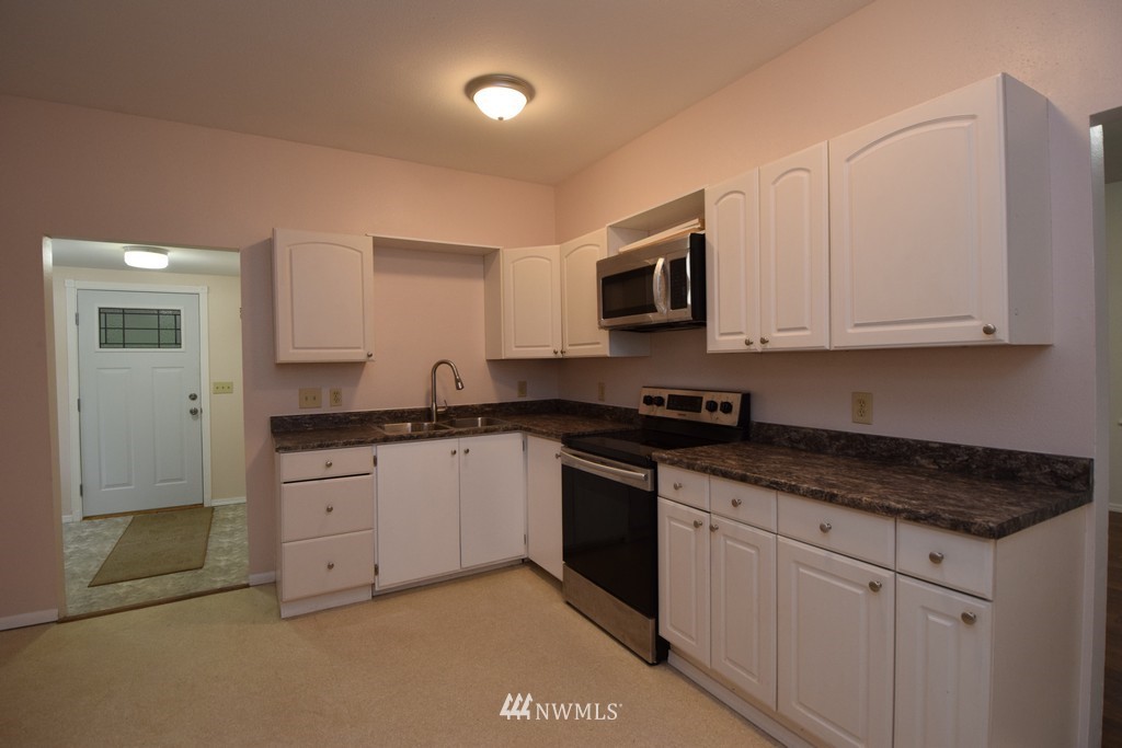 1546 Bulman Road Southeast Port Orchard, WA 98366 - Photo 14 of 29 Gallery Image 14