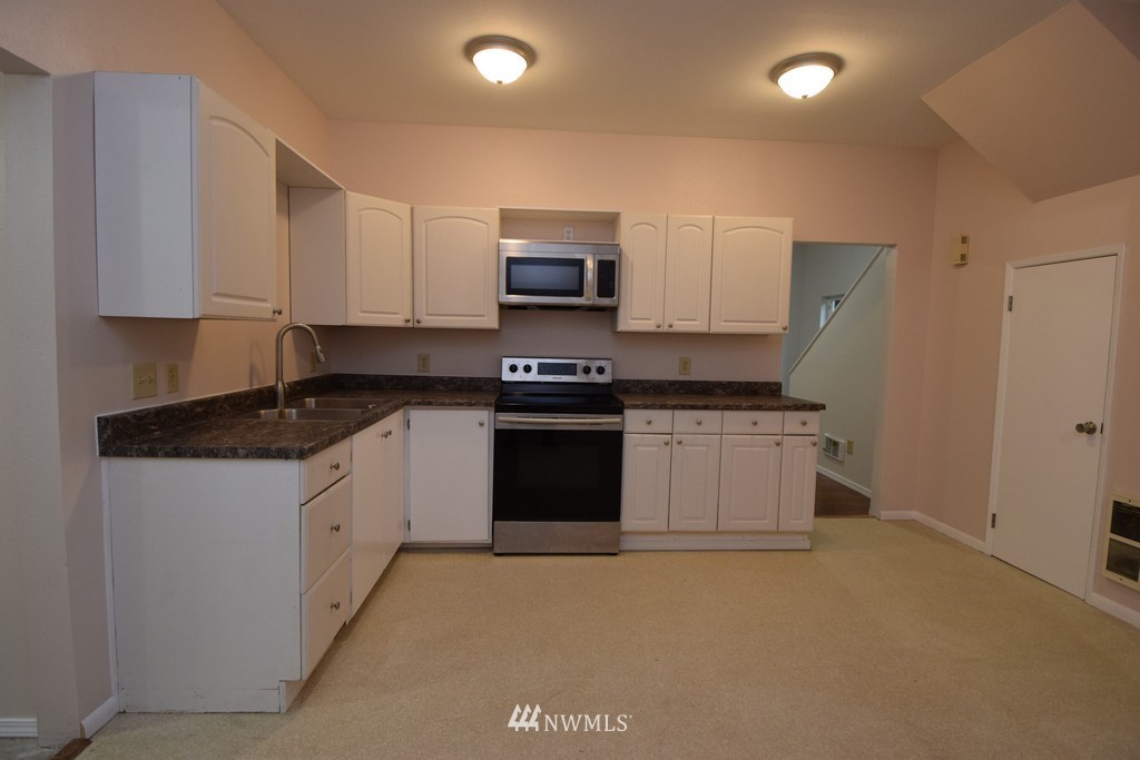 1546 Bulman Road Southeast Port Orchard, WA 98366 - Photo 15 of 29 Gallery Image 15