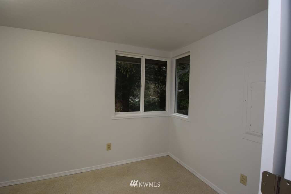 1546 Bulman Road Southeast Port Orchard, WA 98366 - Photo 20 of 29 Gallery Image 20