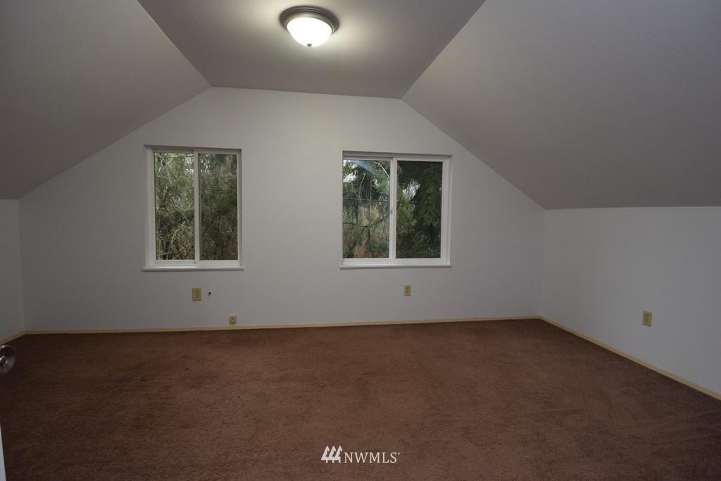 1546 Bulman Road Southeast Port Orchard, WA 98366 - Photo 23 of 29 Gallery Image 23