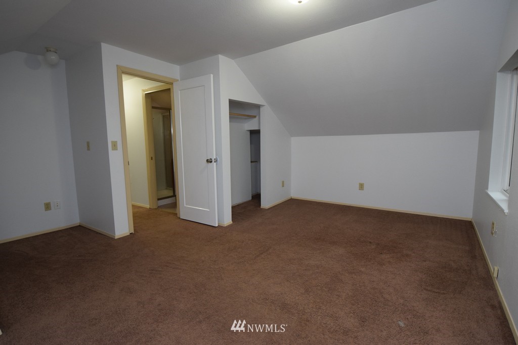 1546 Bulman Road Southeast Port Orchard, WA 98366 - Photo 24 of 29 Gallery Image 24