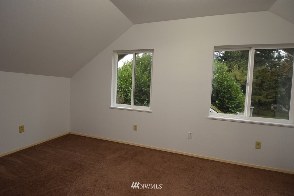 1546 Bulman Road Southeast Port Orchard, WA 98366 - Photo 25 of 29 Gallery Image 25