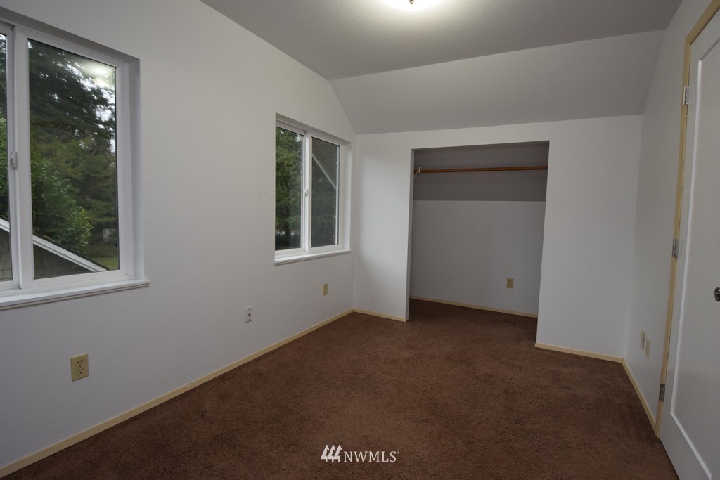 1546 Bulman Road Southeast Port Orchard, WA 98366 - Photo 26 of 29 Gallery Image 26