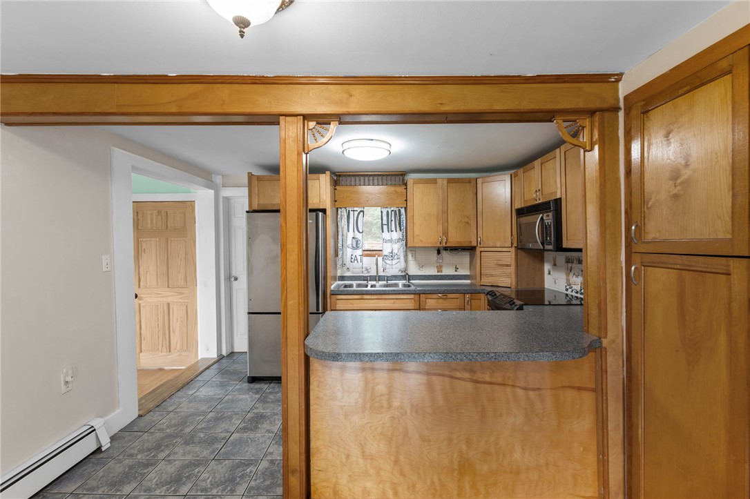 10 Ellis Road North Kingstown, RI 02852 - Photo 7 of 39