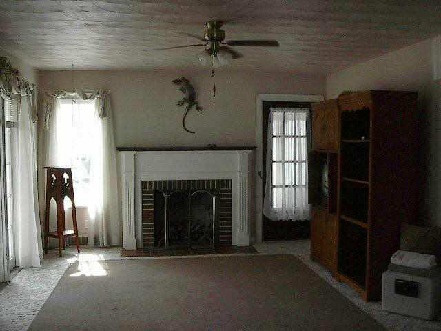 1227 Audubon Road Vincennes, IN 47591 - Photo 3 of 8 Gallery Image 3