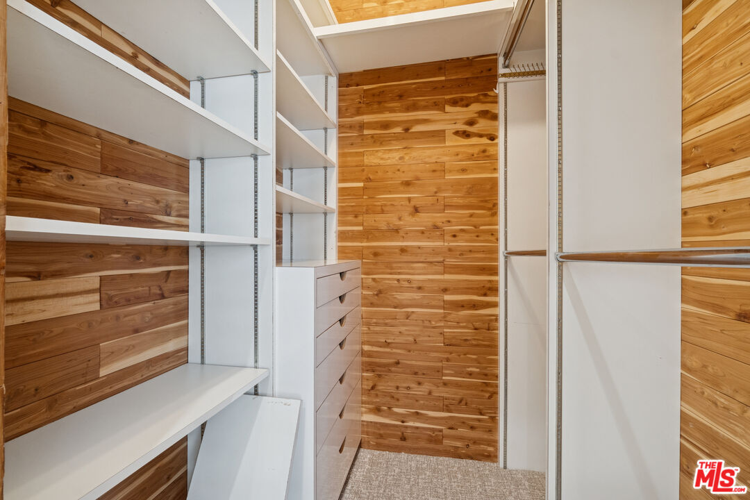 880 Hilldale Avenue, Unit 3 West Hollywood, CA 90069 - Photo 32 of 43 a view of front door