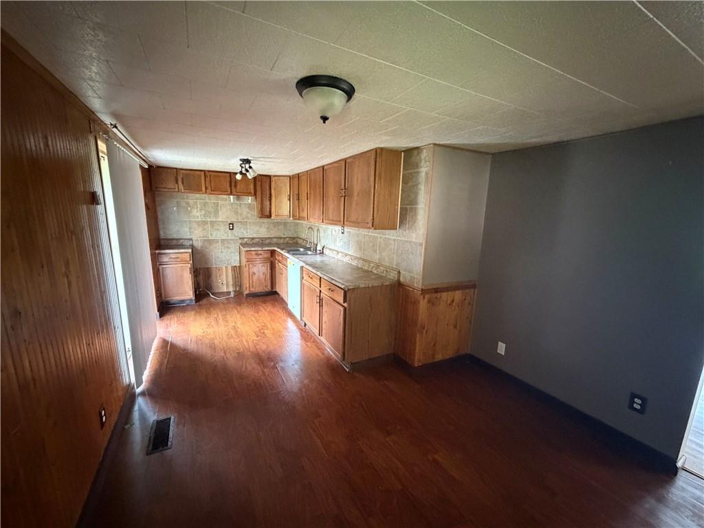 686 Stone House Road Clarion, PA 16214 - Photo 16 of 28 Gallery Image 16