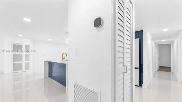 close view of an empty room