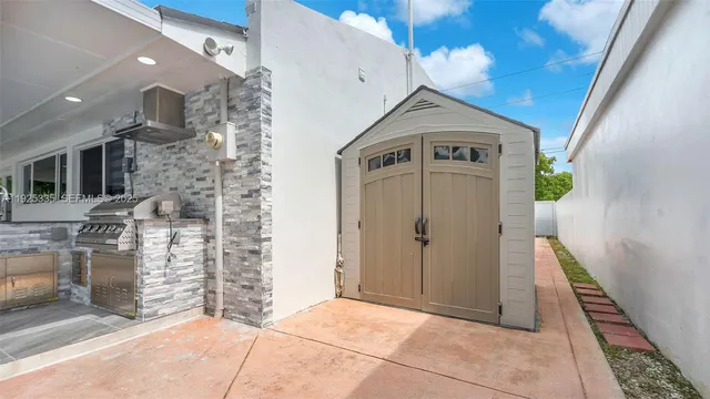 $4,600 | 11421 Southwest 84th Street, Unit 1, Miami, FL 33173