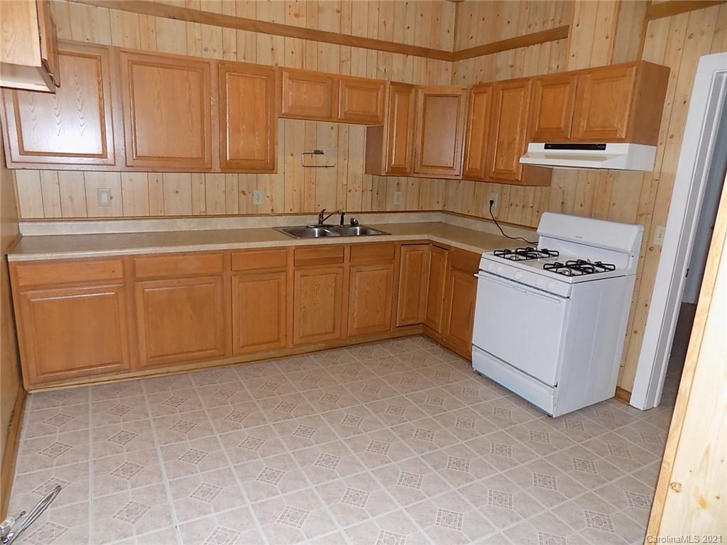 107 Spencer Avenue Ranlo, NC 28054 - Photo 5 of 9