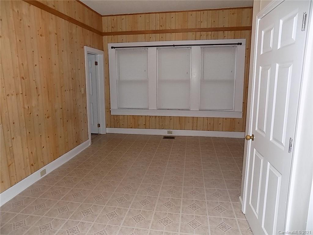 107 Spencer Avenue Ranlo, NC 28054 - Photo 7 of 9