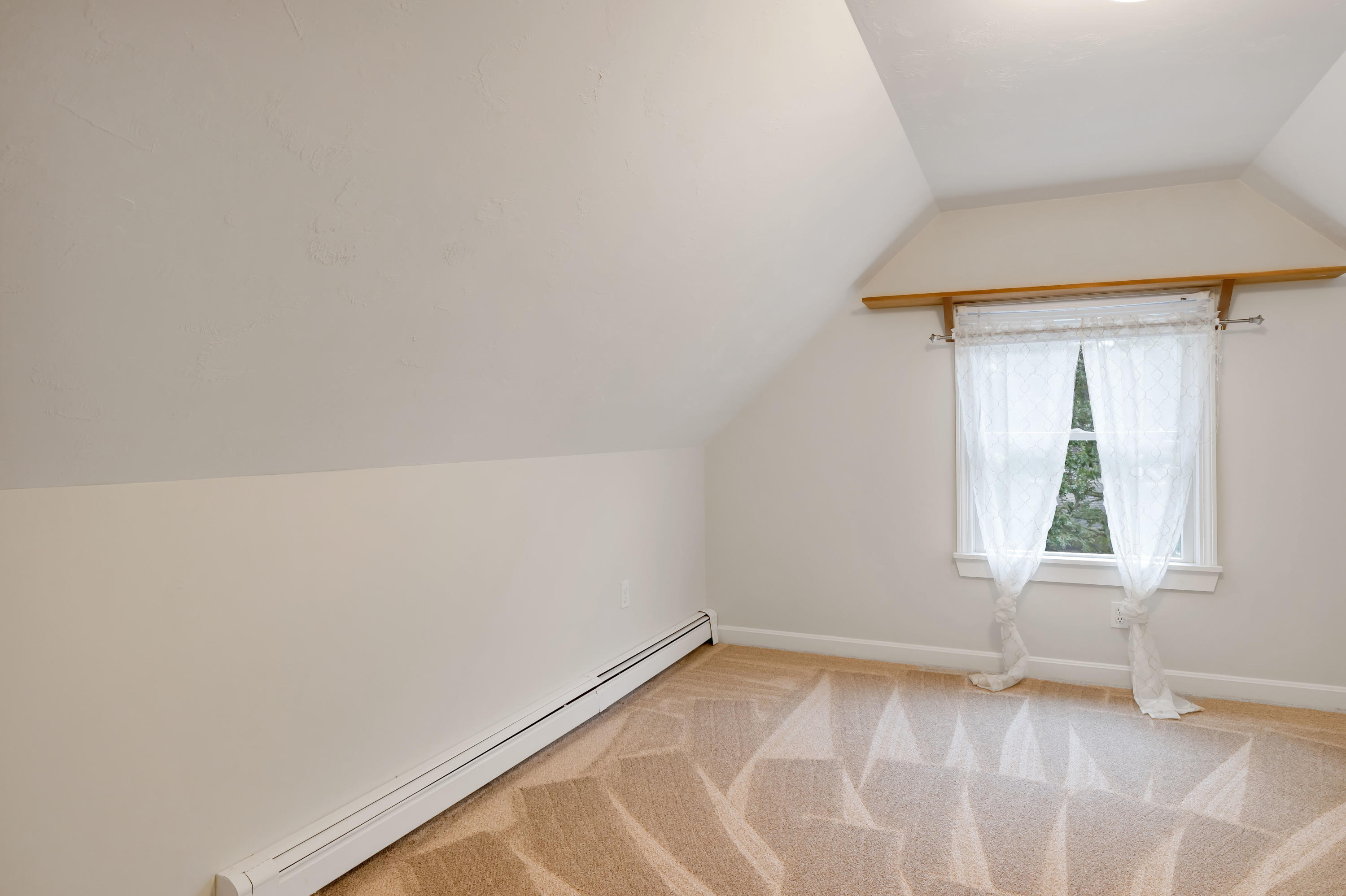 255 Spruce Road Harwich, MA 02645 - Photo 14 of 28 255SprLR-18