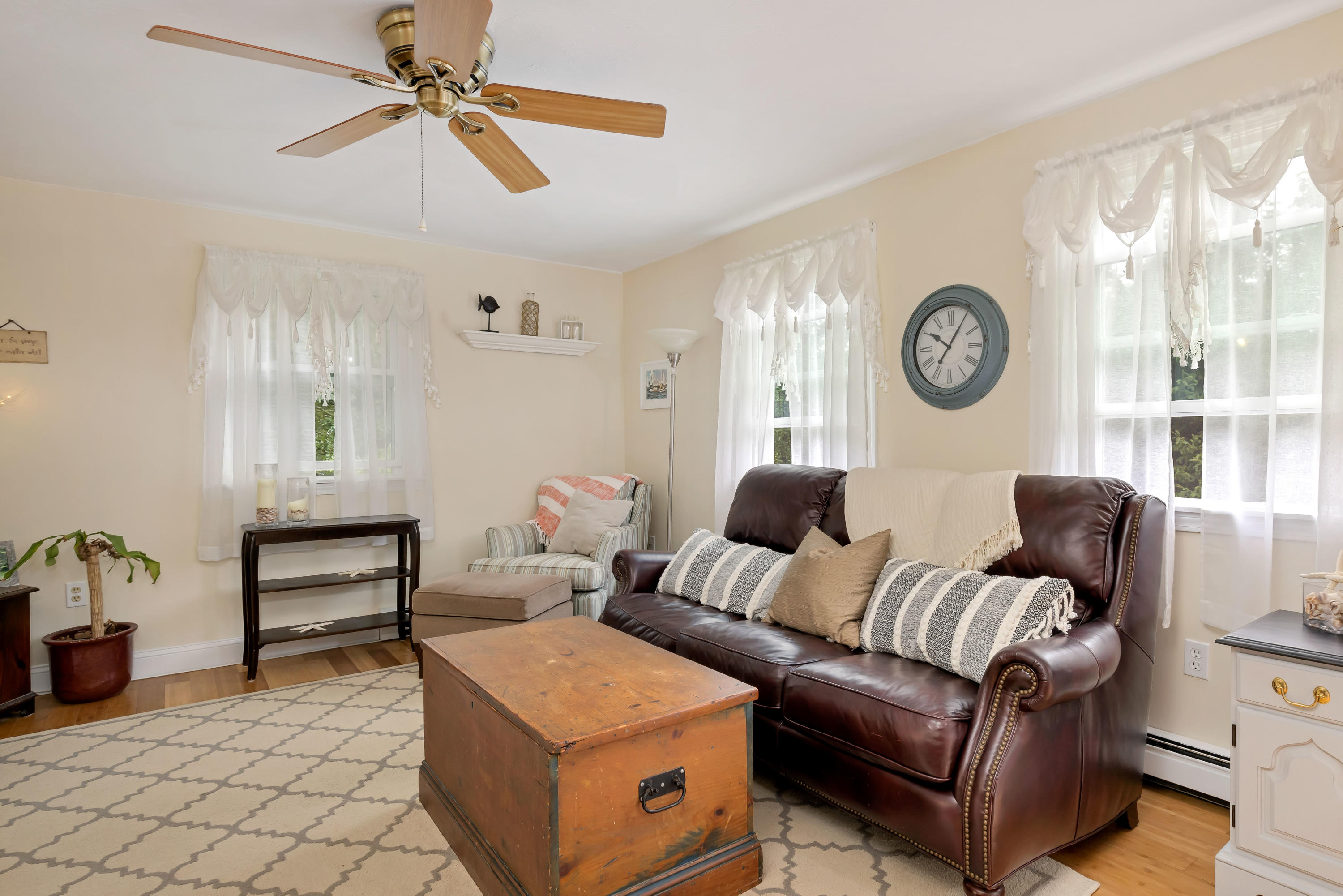 255 Spruce Road Harwich, MA 02645 - Photo 4 of 28 255SprLR-7