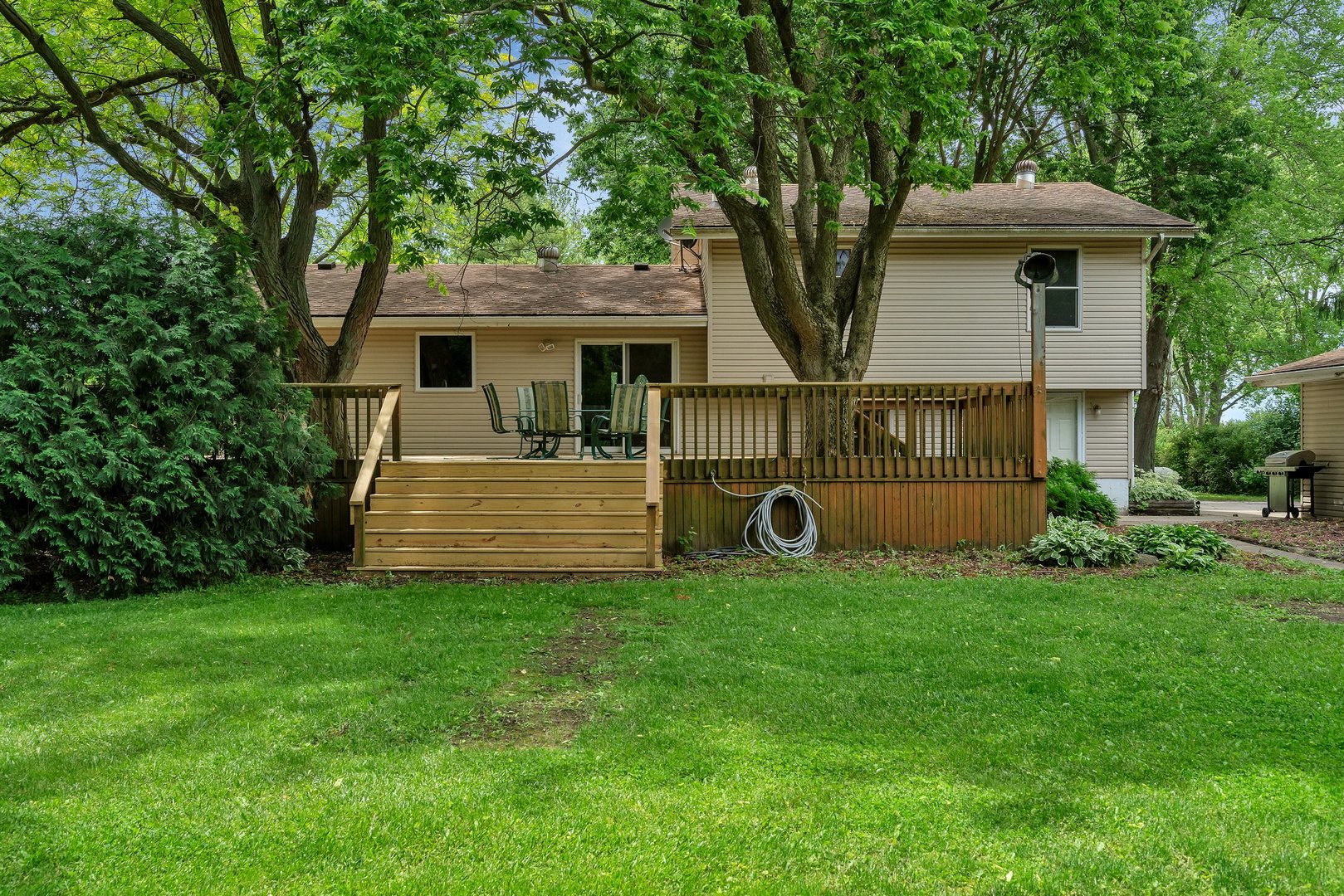 13130 McKanna Road Minooka, IL 60447 - Photo 36 of 56 a view of a house with a yard