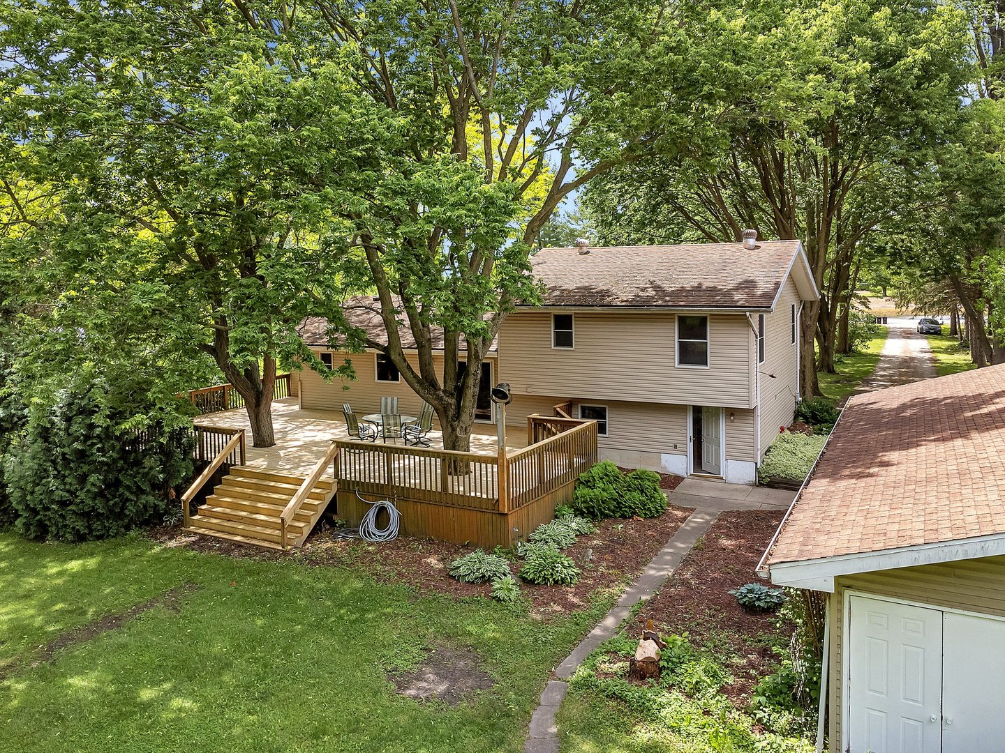 13130 McKanna Road Minooka, IL 60447 - Photo 40 of 56 a view of a house with a yard