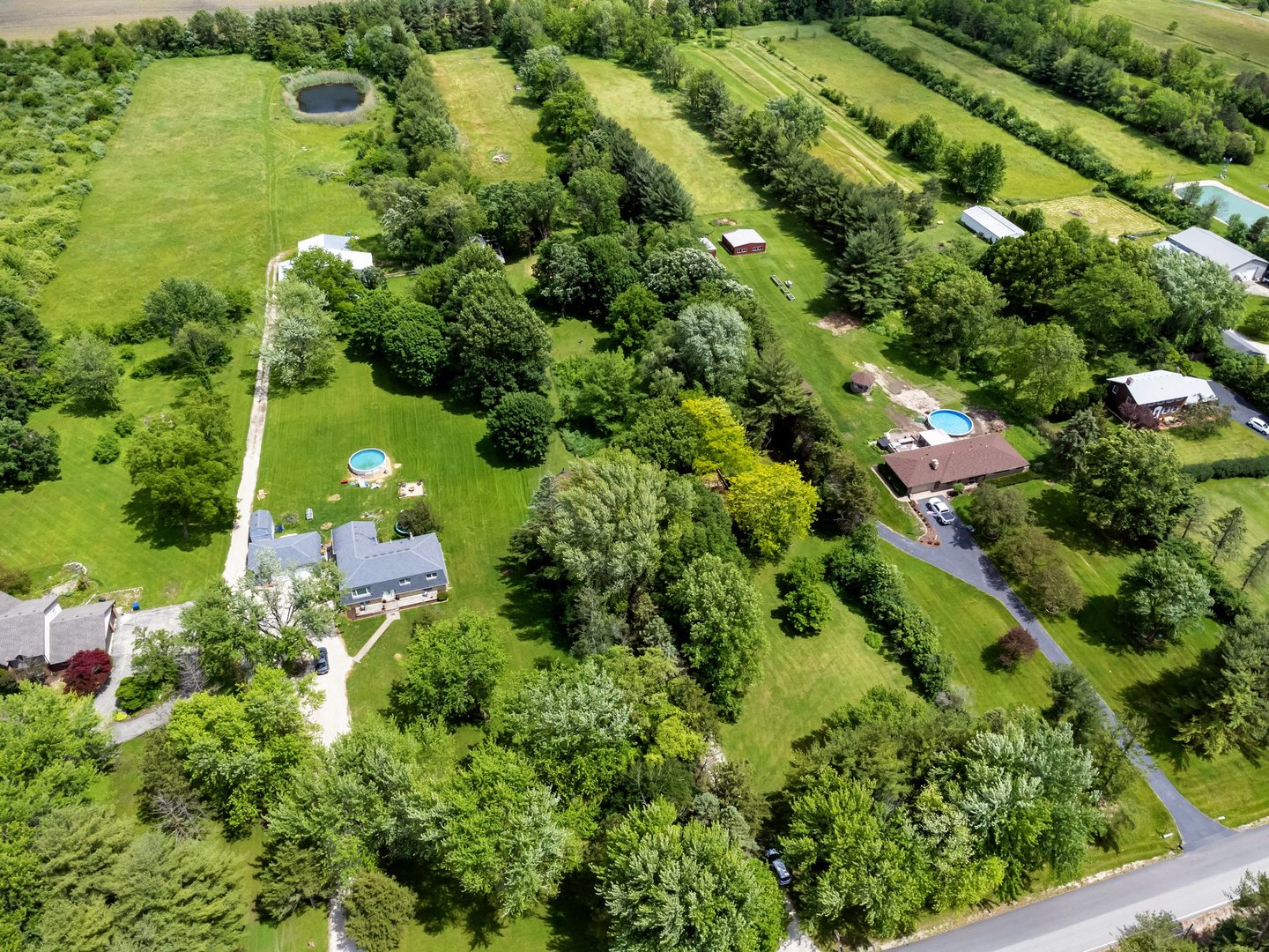 13130 McKanna Road Minooka, IL 60447 - Photo 4 of 56 a view of a garden with a lake view