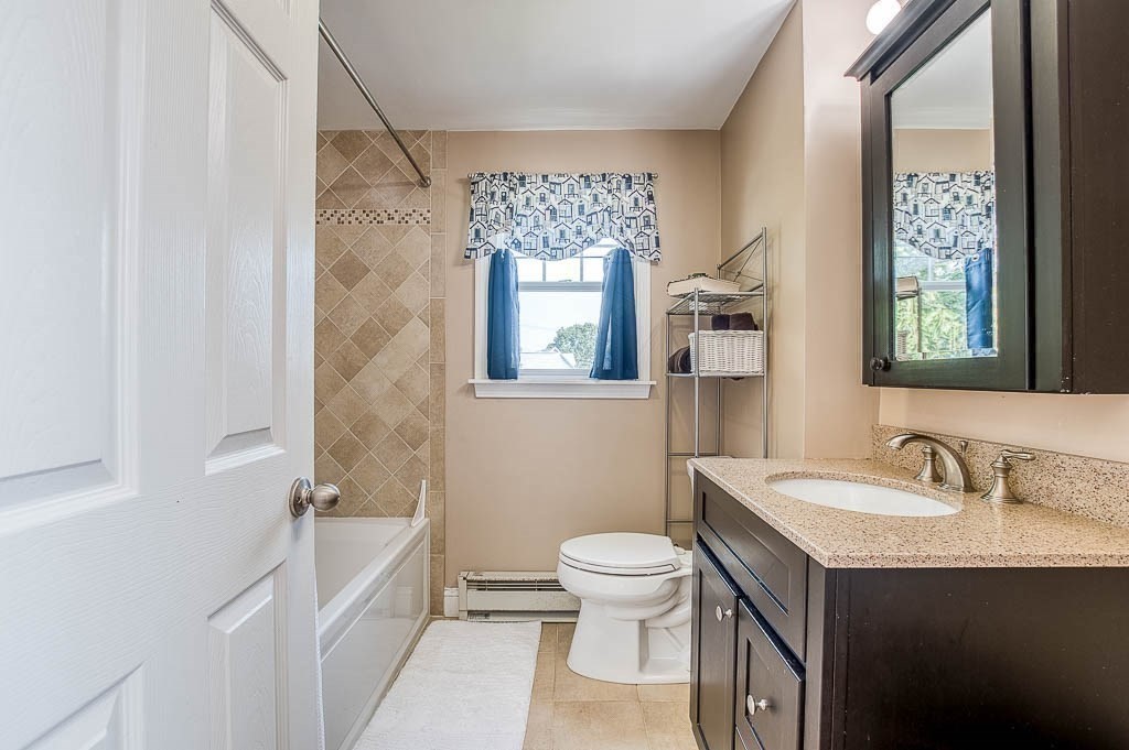 27 Pinefield Road Boston, MA 02136 - Photo 20 of 36 Gallery Image 20