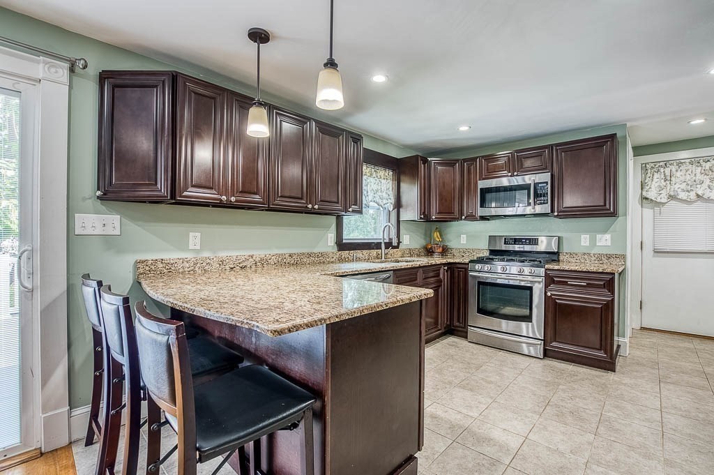 27 Pinefield Road Boston, MA 02136 - Photo 8 of 36 Gallery Image 8