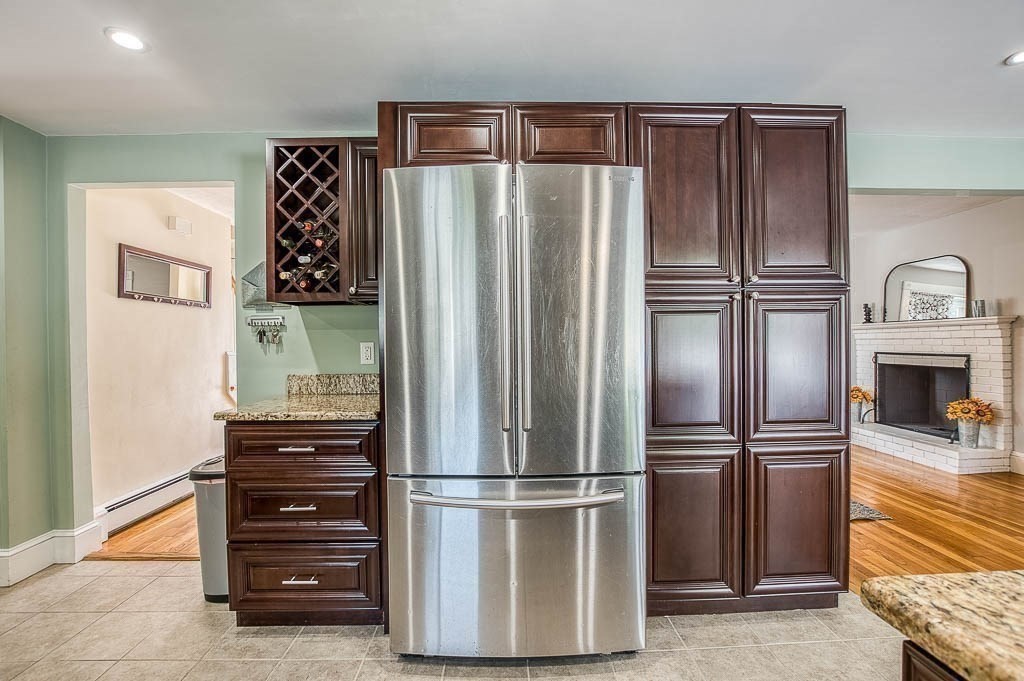 27 Pinefield Road Boston, MA 02136 - Photo 10 of 36 Gallery Image 10