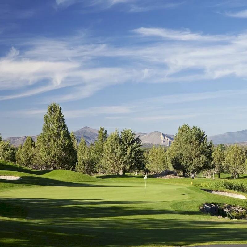 1281 Highland View Loop Redmond, OR 97756 - Photo 34 of 42 Enjoy 3 of the most scenic golf courses in all of Central Oregon.