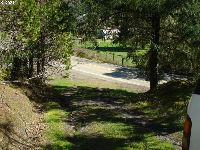 4466 Clarks Branch Road Myrtle Creek, OR 97457 - Photo 3 of 13 Gallery Image 3