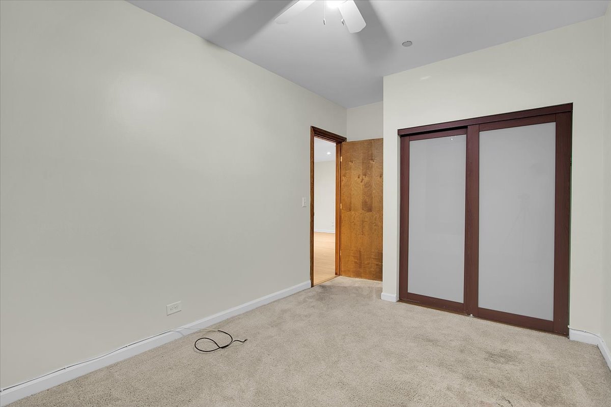 550 West Surf Street, Unit 115 Chicago, IL 60657 - Photo 15 of 18 a view of an empty room