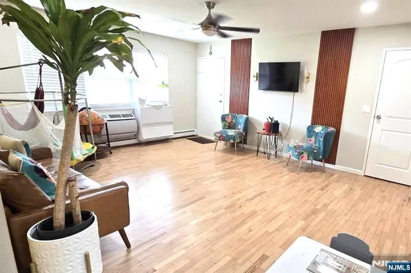 $2,700 | 20 A Lakeview Avenue, Leonia, NJ 07605