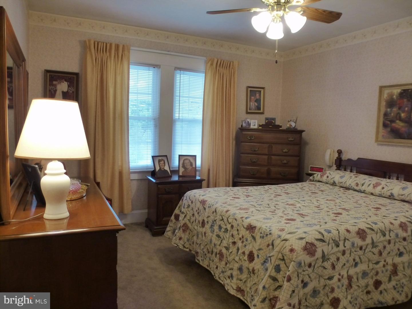 391 Edinburg Road Hamilton, NJ 08619 - Photo 8 of 25 Bedroom - Main