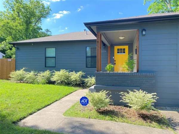 $2,400 | 2124 Tisinger Avenue, Dallas, TX 75228
