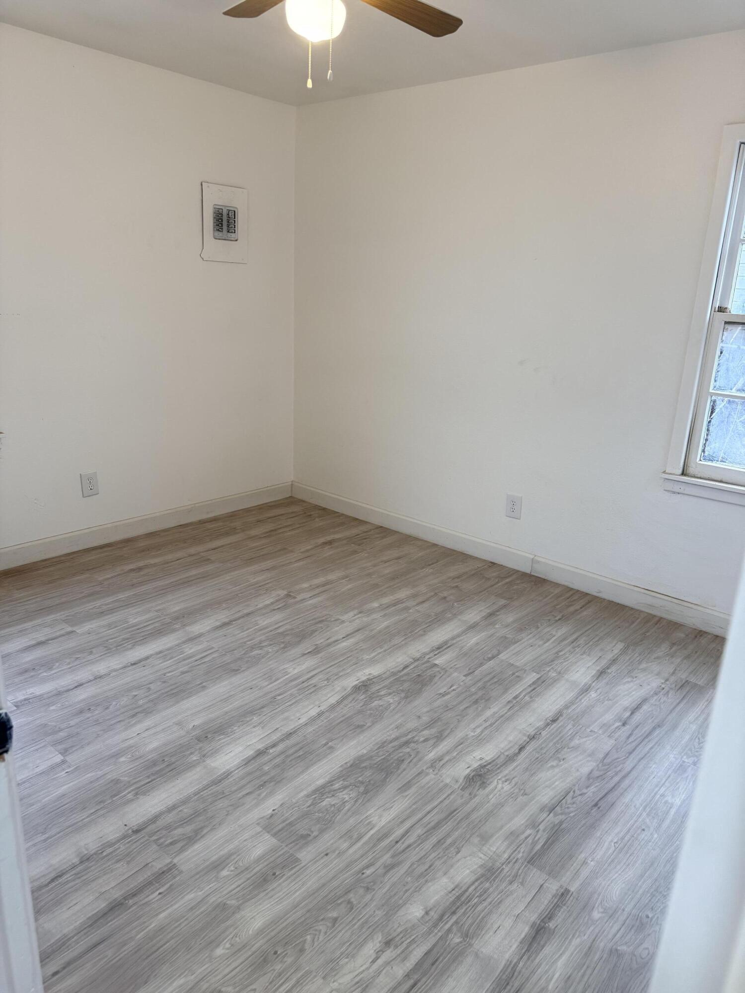 1801 East 2nd Street Lubbock, TX 79403 - Photo 21 of 25 IMG_8732