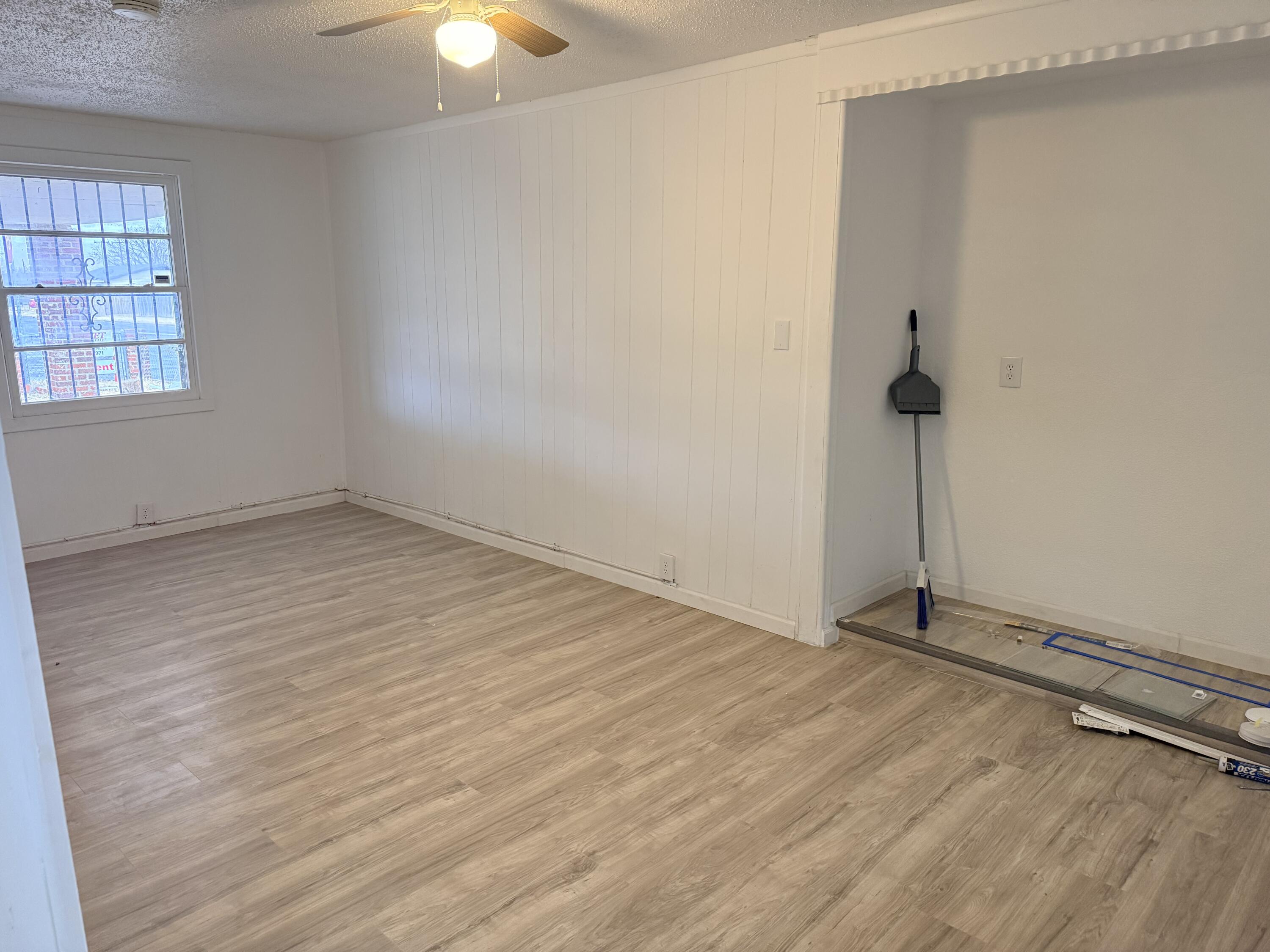 1801 East 2nd Street Lubbock, TX 79403 - Photo 6 of 25 IMG_8713