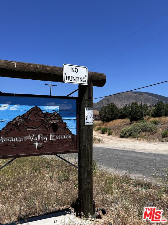 25501 Stable Street Tehachapi, CA 93561 - Photo 2 of 2 a view of a sign board
