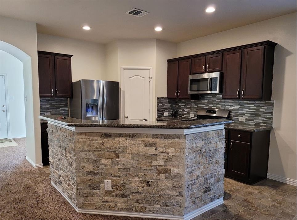 3410 Hunter's Canyon Baytown, TX 77521 - Photo 5 of 14