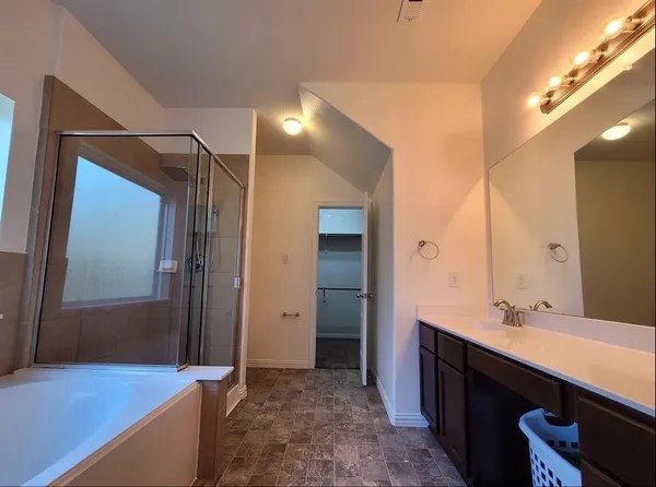 $1,925 | 3410 Hunter's Canyon, Baytown, TX 77521