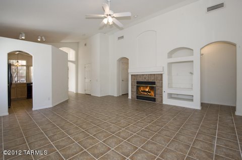 924 South Rincon Rising Road Tucson, AZ 85748 - Photo 4 of 11 Gallery Image 4