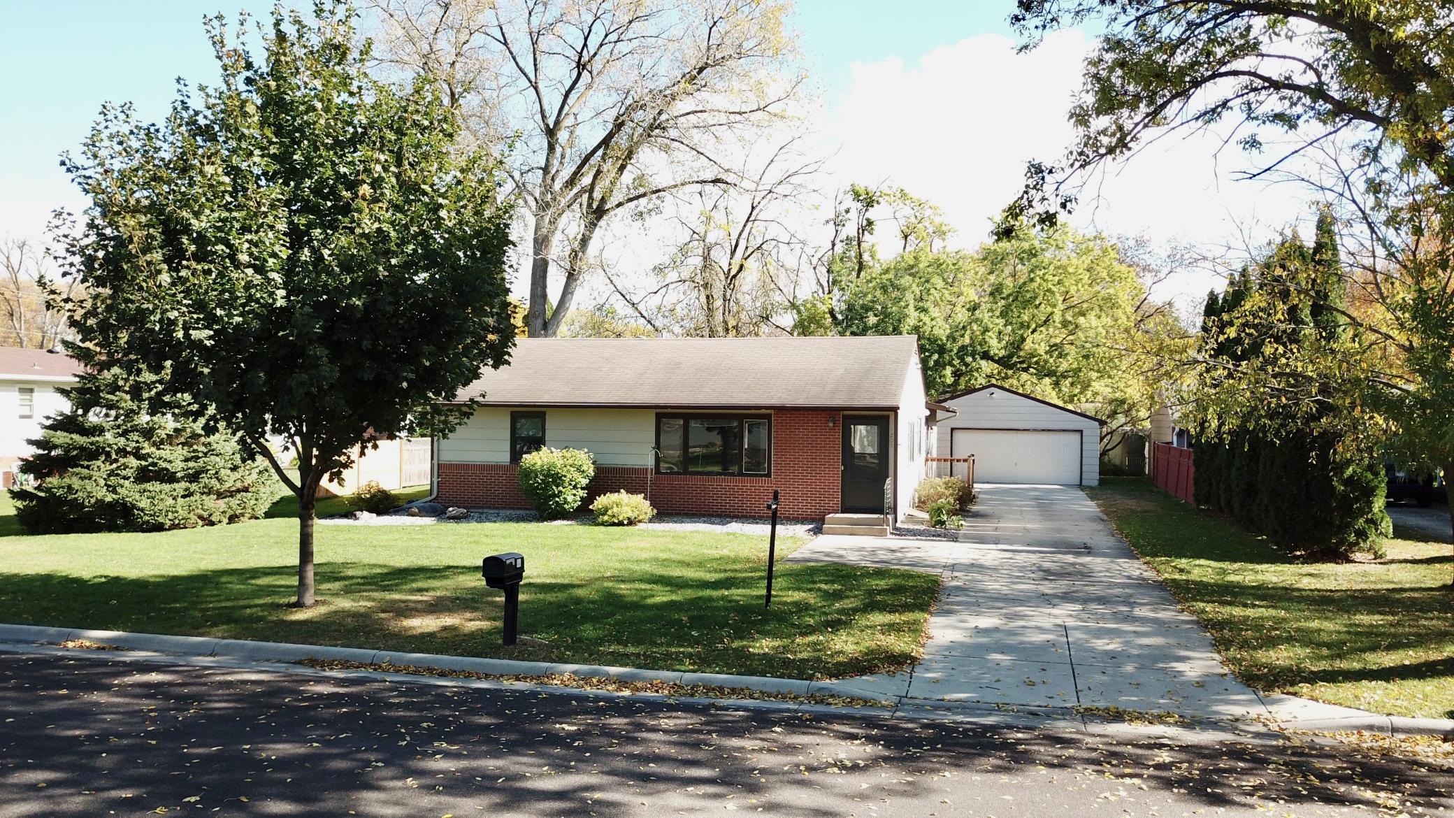 1205 16th Street Southwest Willmar, MN 56201 - Photo 1 of 34