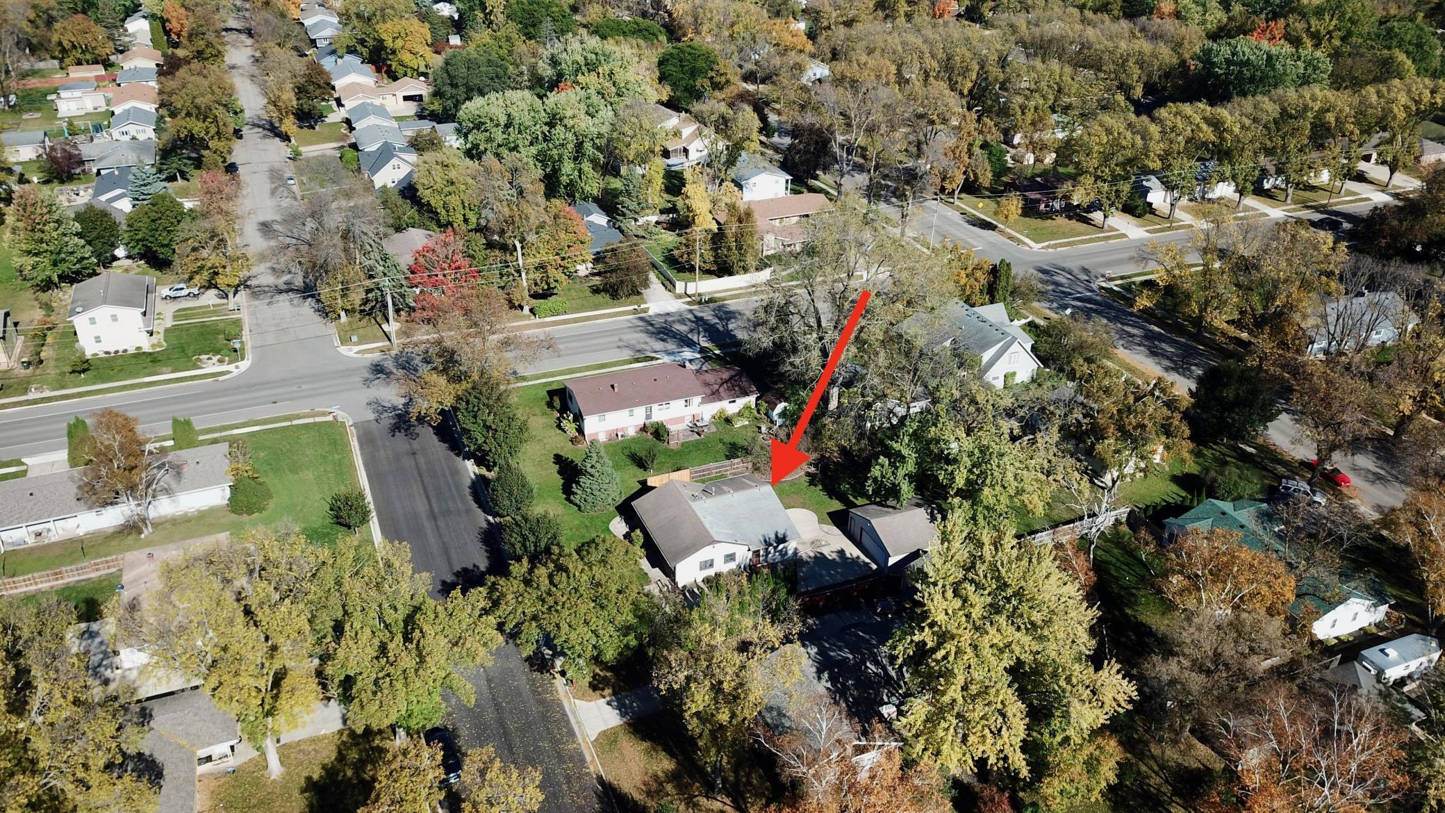 1205 16th Street Southwest Willmar, MN 56201 - Photo 2 of 34