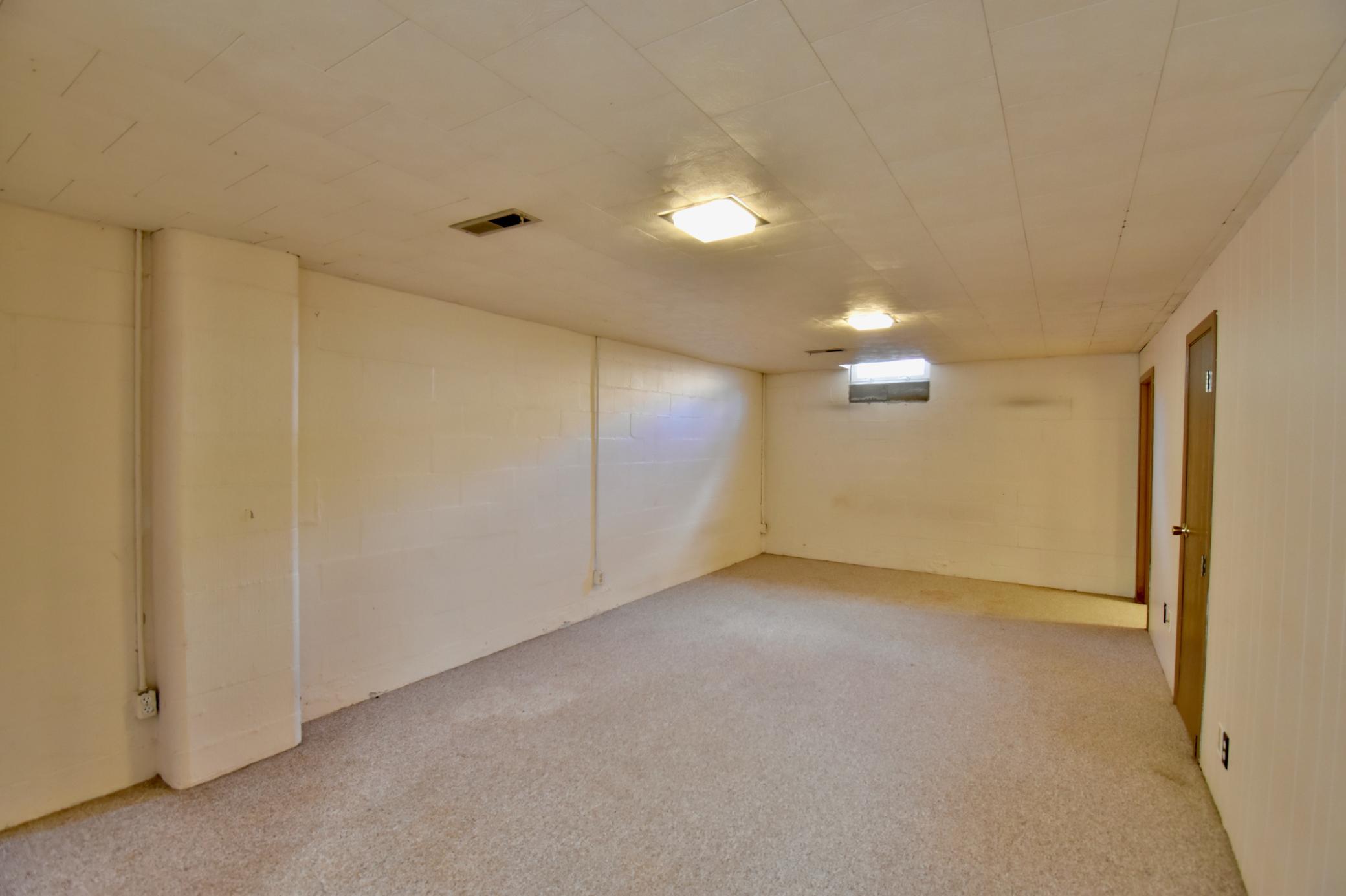 1205 16th Street Southwest Willmar, MN 56201 - Photo 29 of 34