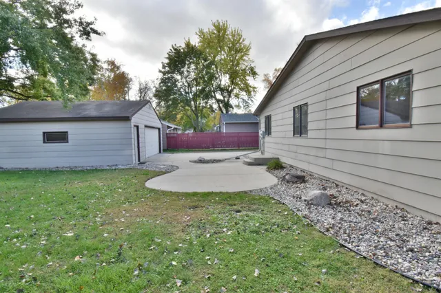 $236,400 | 1205 16th Street Southwest, Willmar, MN 56201