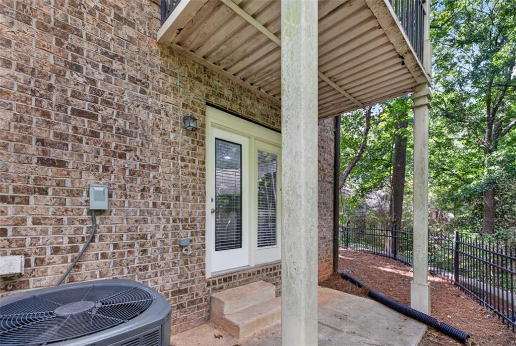 490 South Barnett Shoals Road, Unit 201 Athens, GA 30605 - Photo 33 of 38