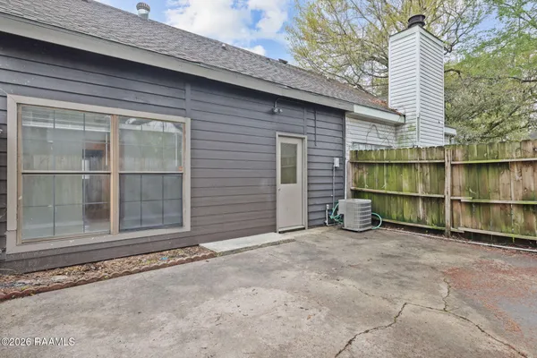 $141,000 | 132 East Pamela Drive, Lafayette, LA 70506