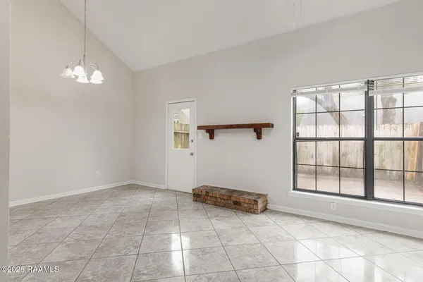 $141,000 | 132 East Pamela Drive, Lafayette, LA 70506