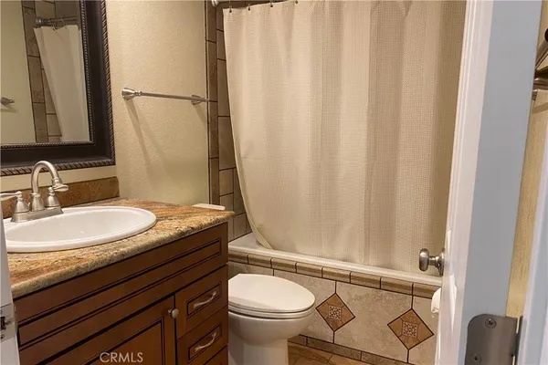 $975 | 14105 Camino Del Oro, Riverside, CA 92508