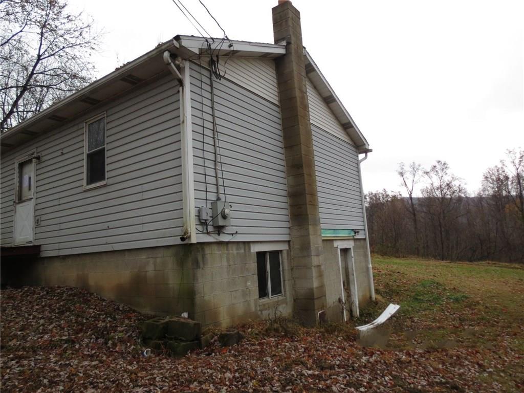 2090 Isabella Road Connellsville, PA 15425 - Photo 4 of 10 Gallery Image 4
