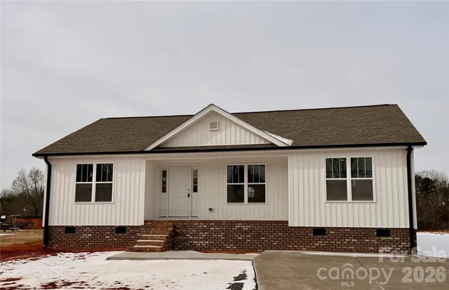 $299,500 | 900 Dunns Mountain, Salisbury, NC 28146