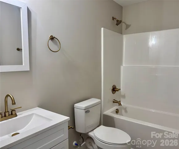 $299,500 | 900 Dunns Mountain, Salisbury, NC 28146