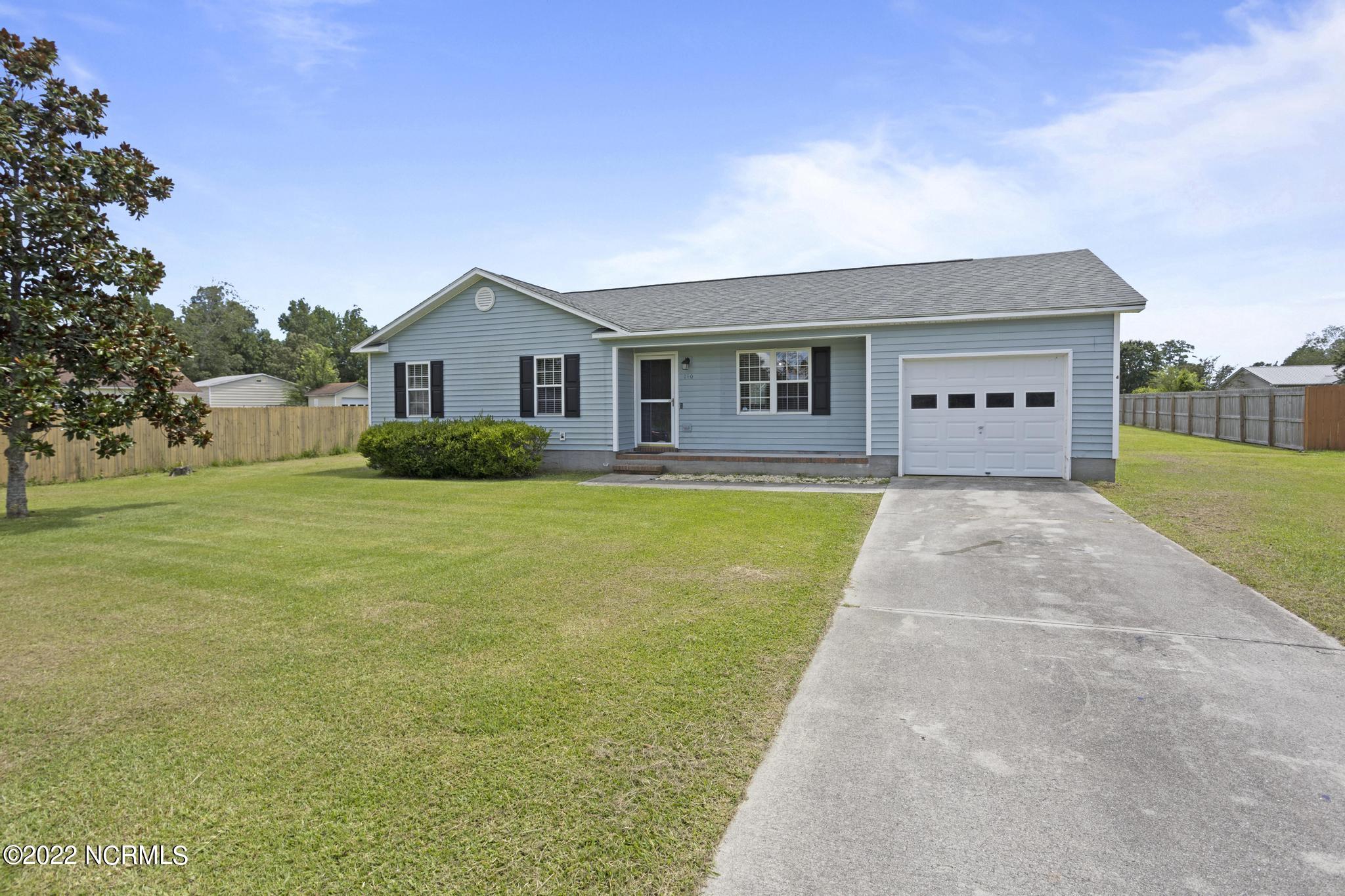 140 Wigeon Road Jacksonville, NC 28540 - Photo 3 of 31 IMG_5230